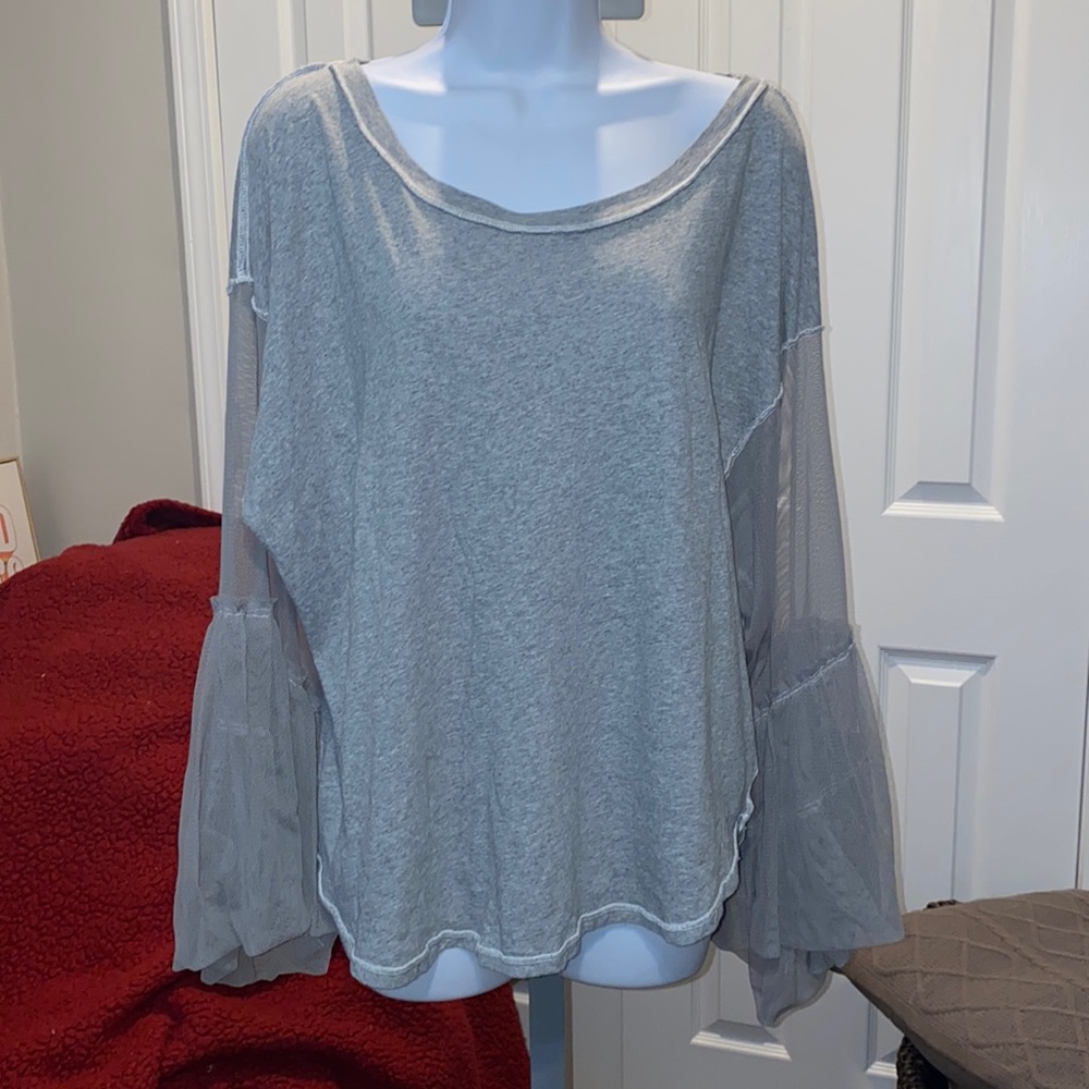 Women's Free People grey long sleeved blouse ,top, size medium